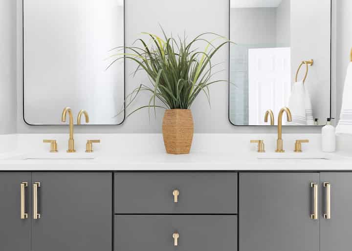 bathroom remodeling expert in Porterville, CA.
