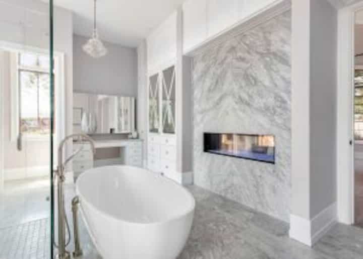Nice bathtub installation in Porterville, CA.